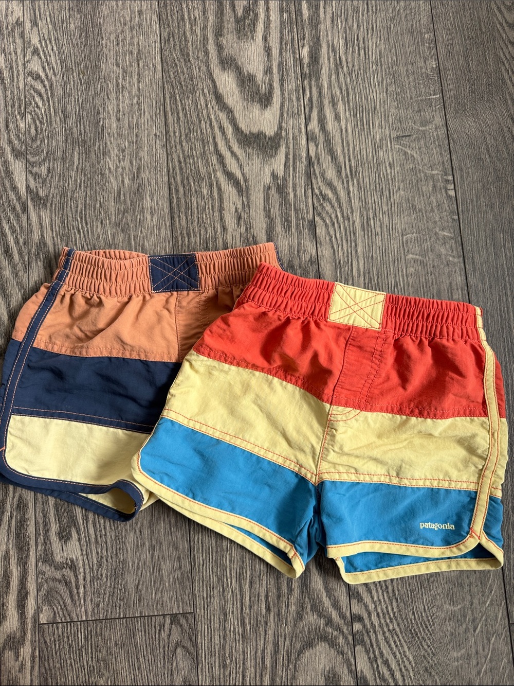 Patagonia Kids Colorblock Shorts | 4T 5T